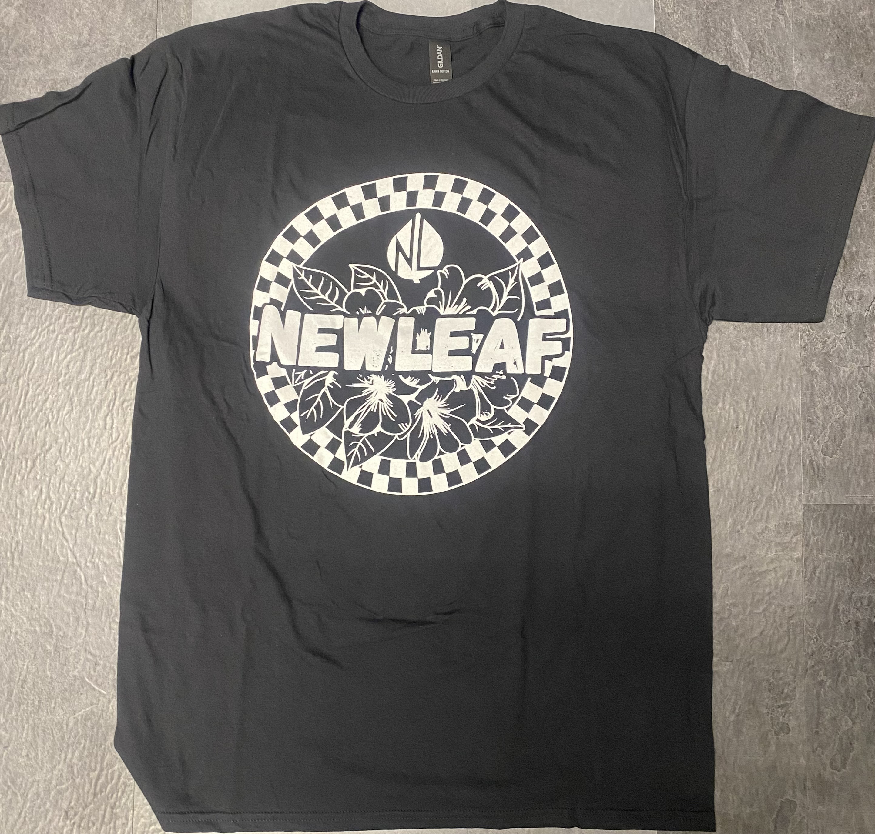 Photograph of product: NewLeaf Black T-Shirt - XL