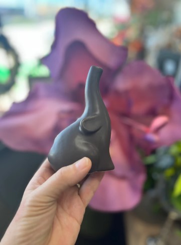 Photograph of product: Elephant Sherlock Pipe