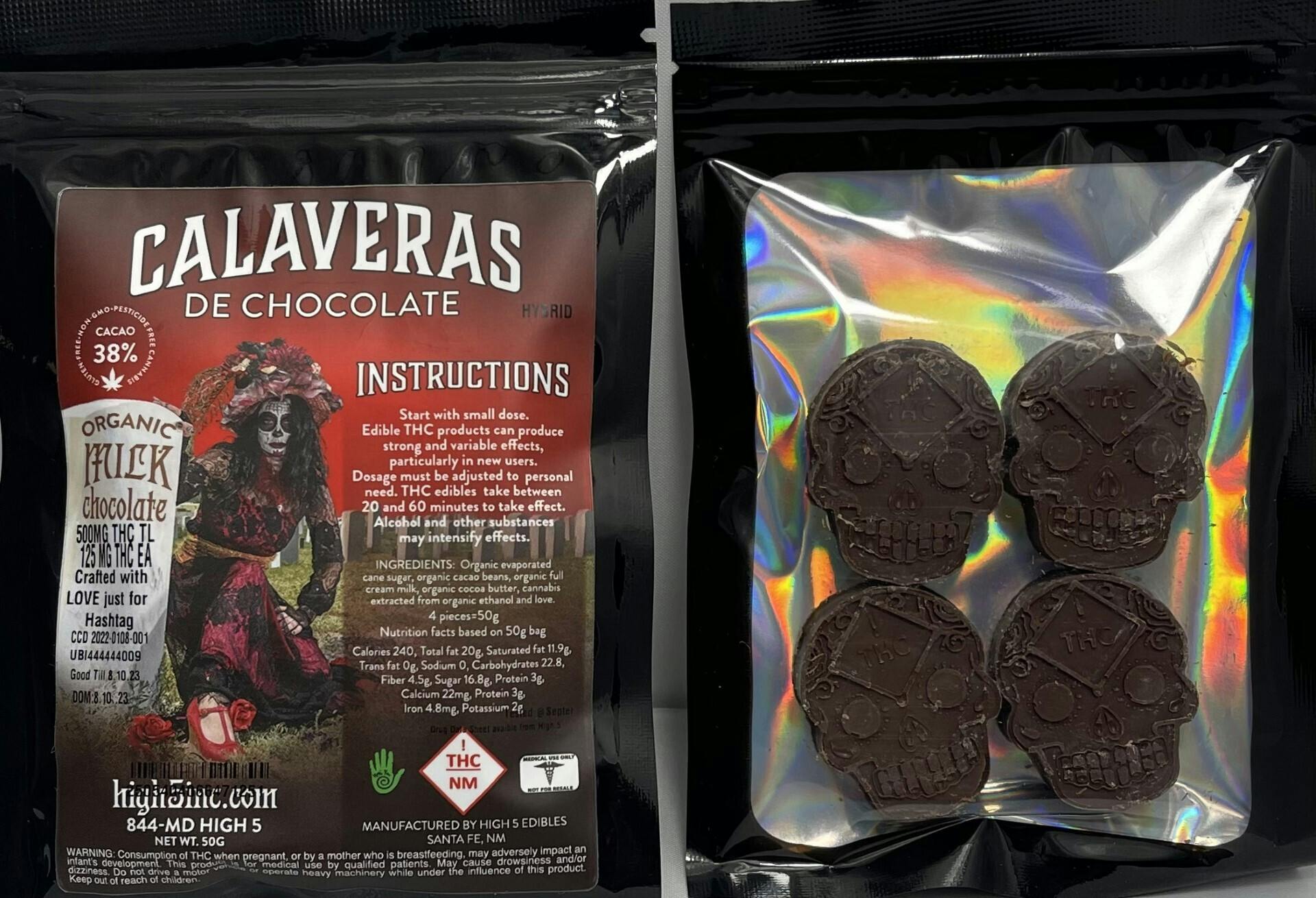 Photograph of product: Calaveras de Chocolate