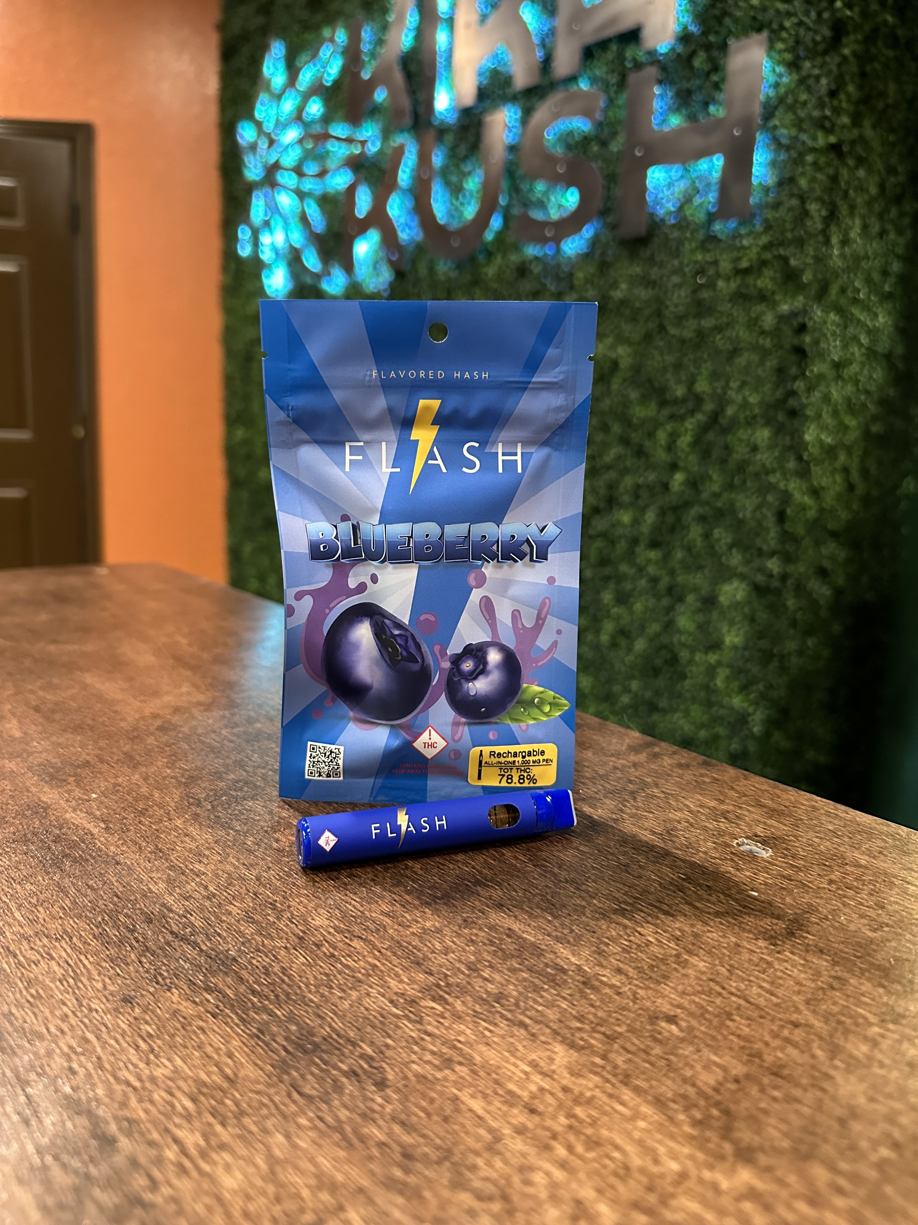 Photograph of product: Flash - Disposable Cartridge - Blueberry - 1g