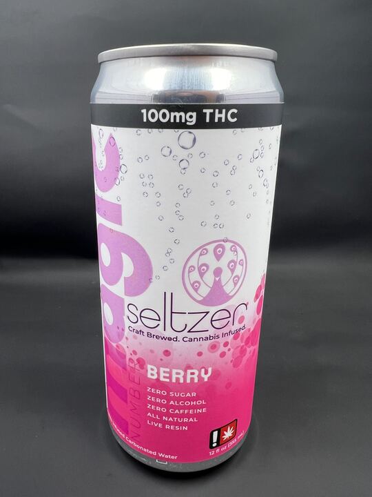Photograph of product: Seltzer 12oz Berry (MAGIC NUMBER)