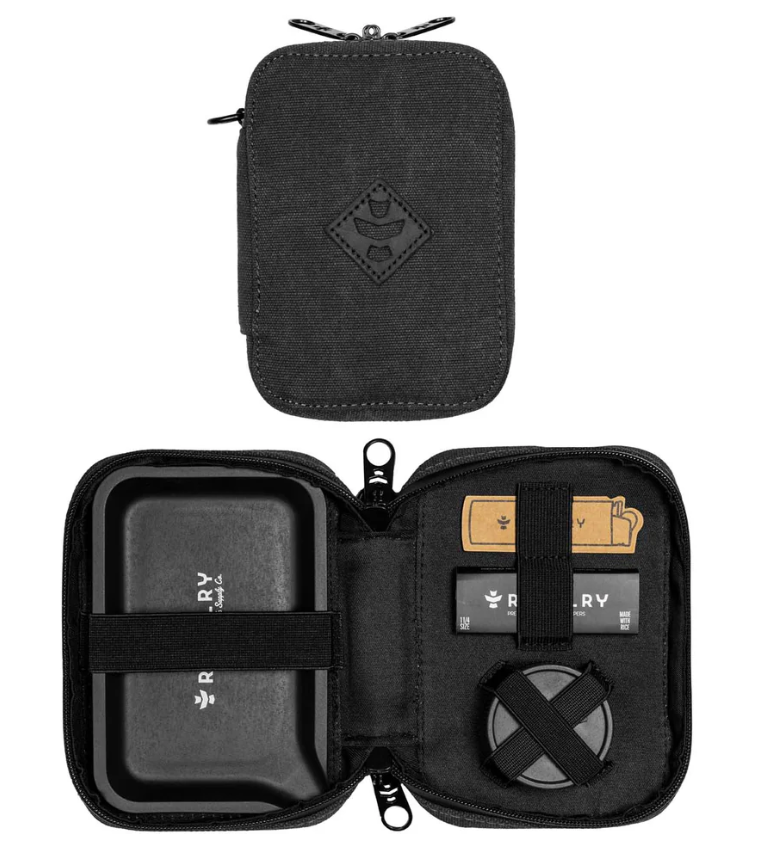 Photograph of product: Rolling Kit Traveler - Smoke