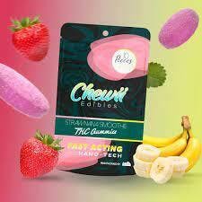 Photograph of product: CHEWII | STRAWNANA SMOOTHIE | 100MG