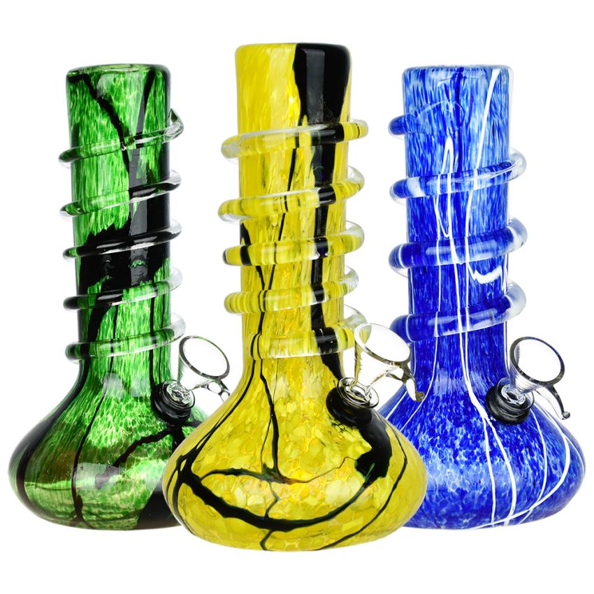 Photograph of product: Soft Glass Water Pipe | 8" (A0125)