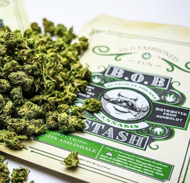 Photograph of product: B.O.B. STASH GREEN CRUSH FLOWER SMALLS Oui'd 3.5G