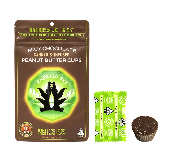 Photograph of product: PB Cups Hybrid Milk Chocolate 100mg 10pk