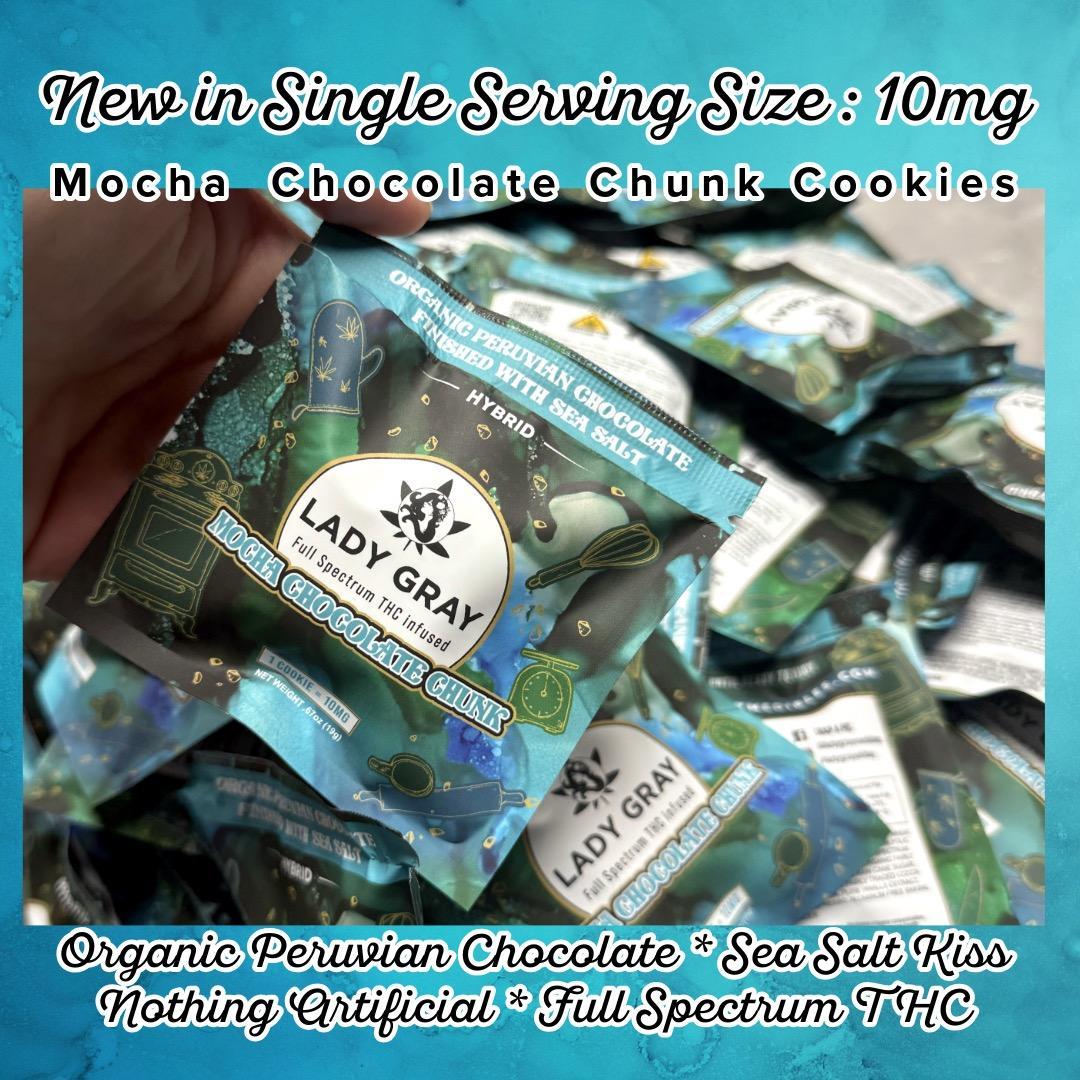 Photograph of product: Mocha Chocolate Chunk Cookies Singles - 10mg