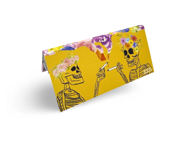 Photograph of product: "Dead Flowers" King Size Slim Rolling Papers