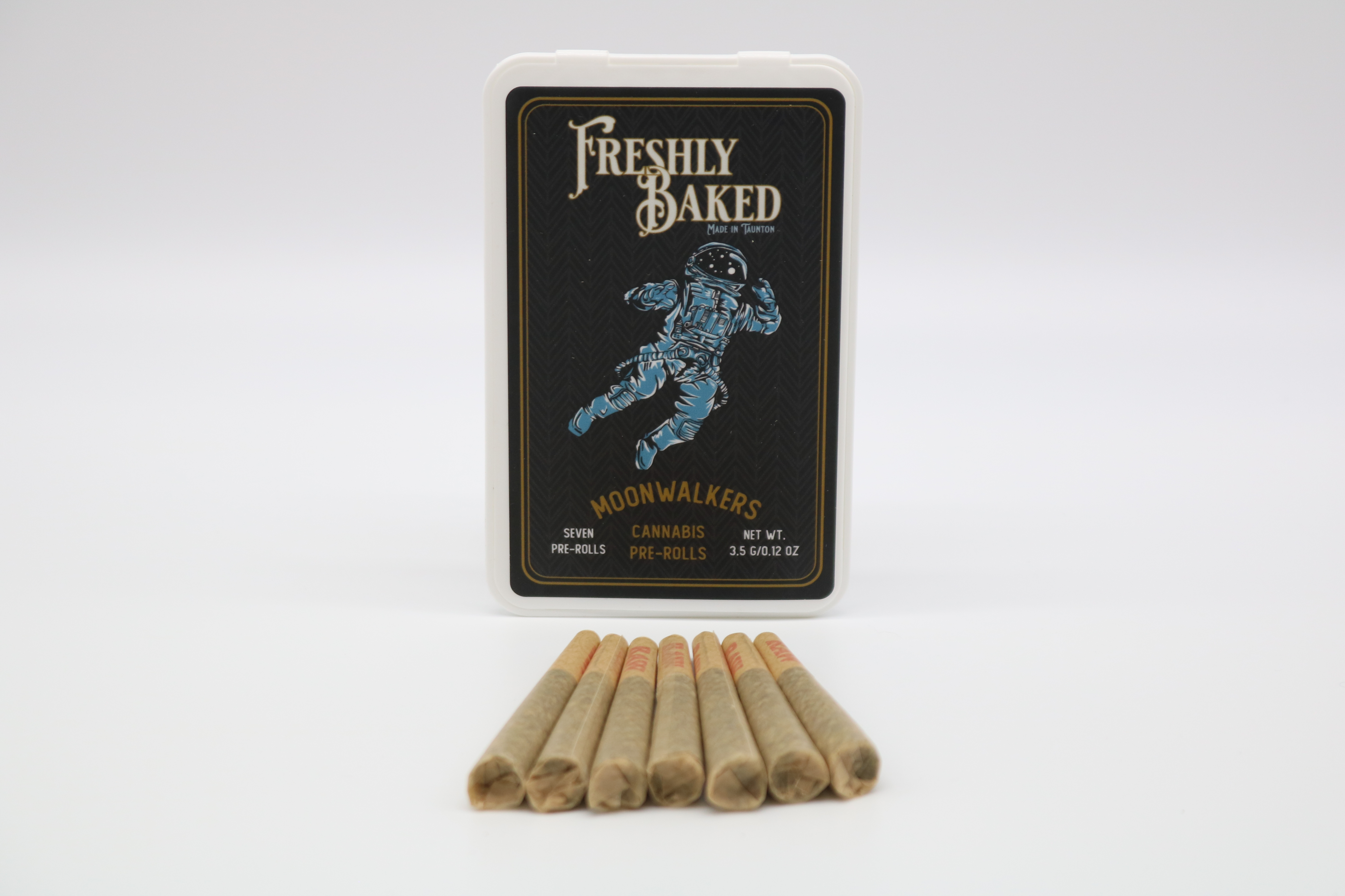 Photograph of product: Black Triangle Kush 7pk Pre-Rolls | 3.5g