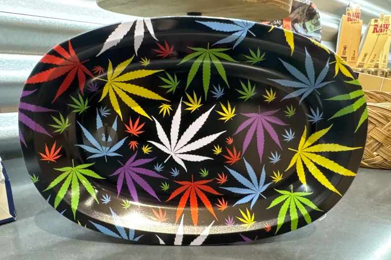 Photograph of product: Lighthouse | Small Oval 7x5 Rolling Tray | Multi Color Oui'd Leaf