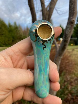 Photograph of product: Ancient Creations Ice Mint w/ Mother of Pearl Spoon Hand Pipe
