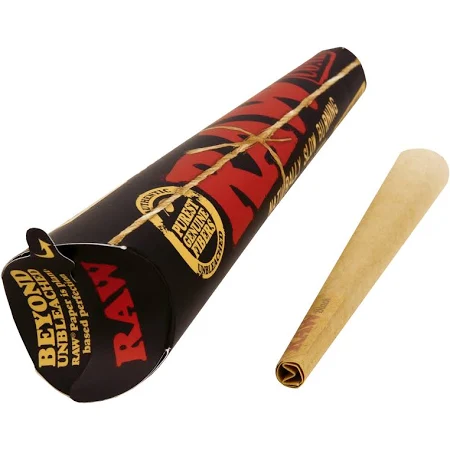 Photograph of product: Raw - Classic Black Cones - 3pk