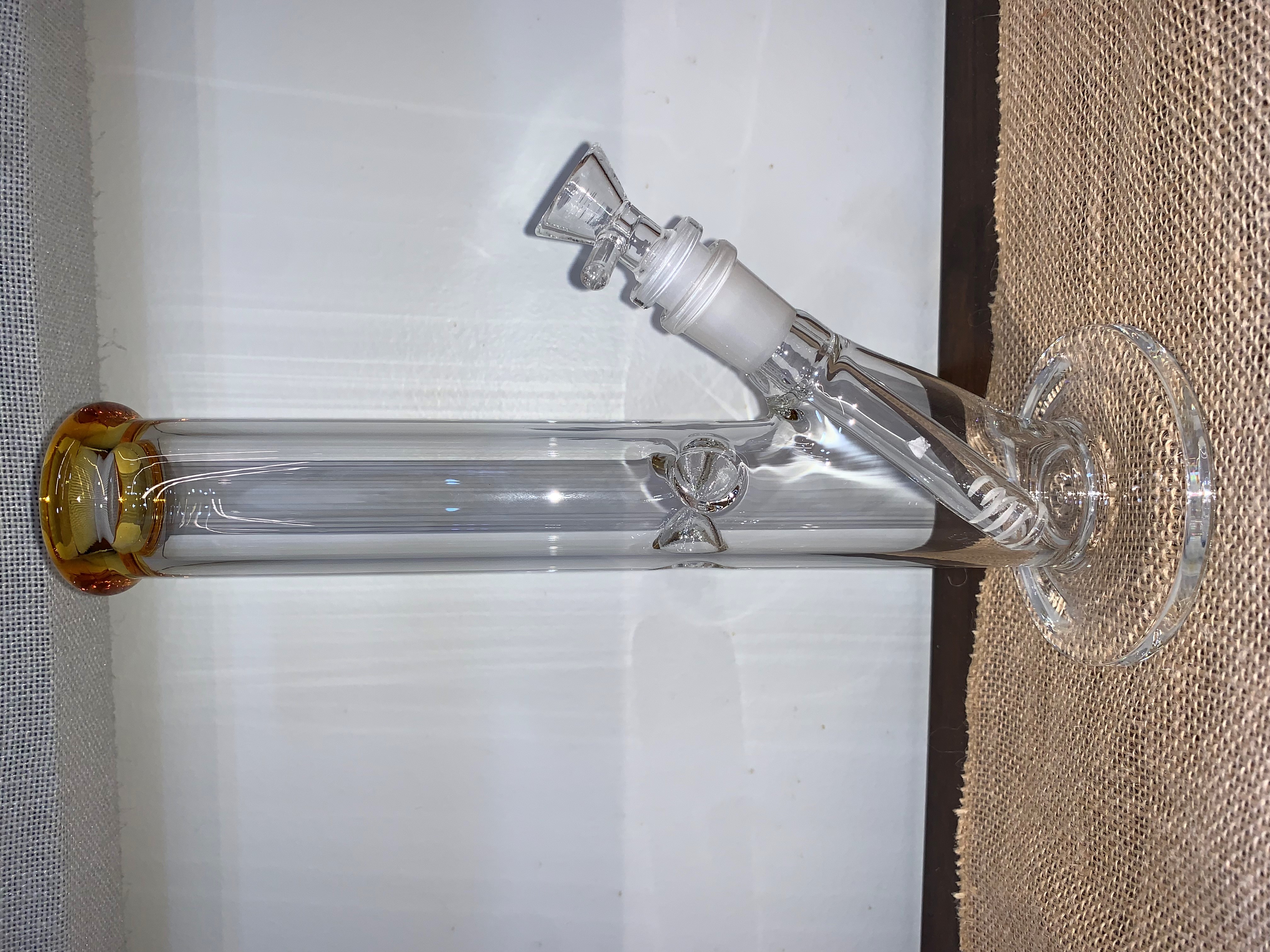 Photograph of product: WYN - $20 Glass Bong