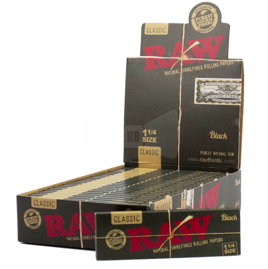 Photograph of product: ORGANIC 1 1/4" BLACK ROLLING PAPERS