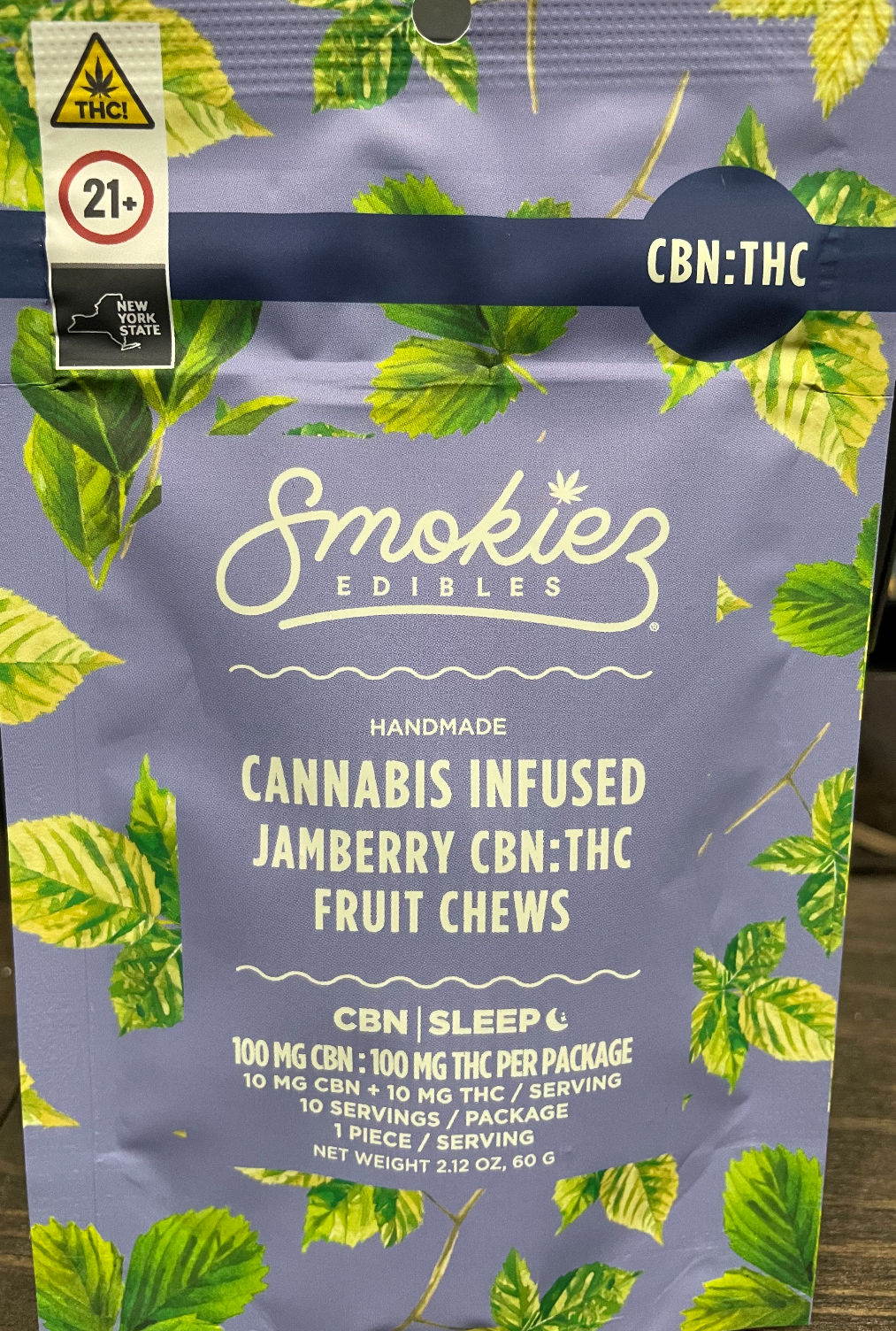 Photograph of product: GLN | Smokiez | Chews 10 pack | Sweet Jamberry