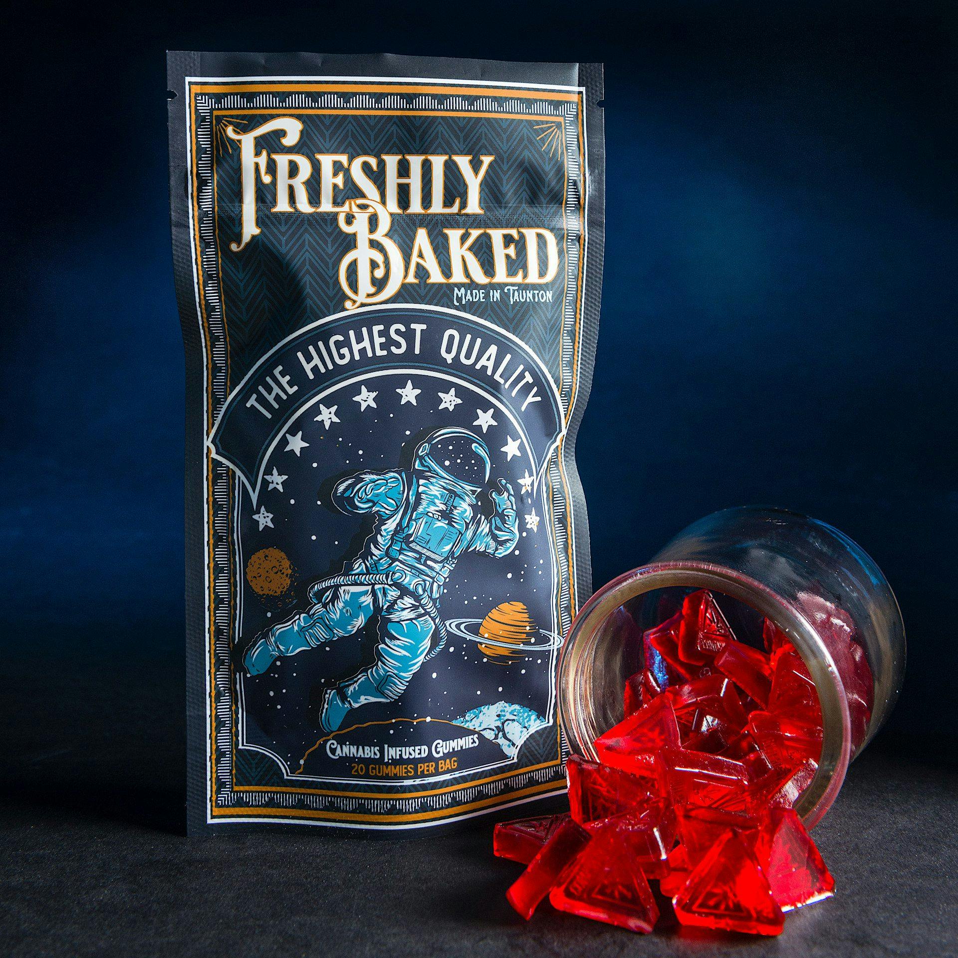 Photograph of product: Freshly Baked - Raspberry Lime - 100mg 20pk Live Resin Gummies