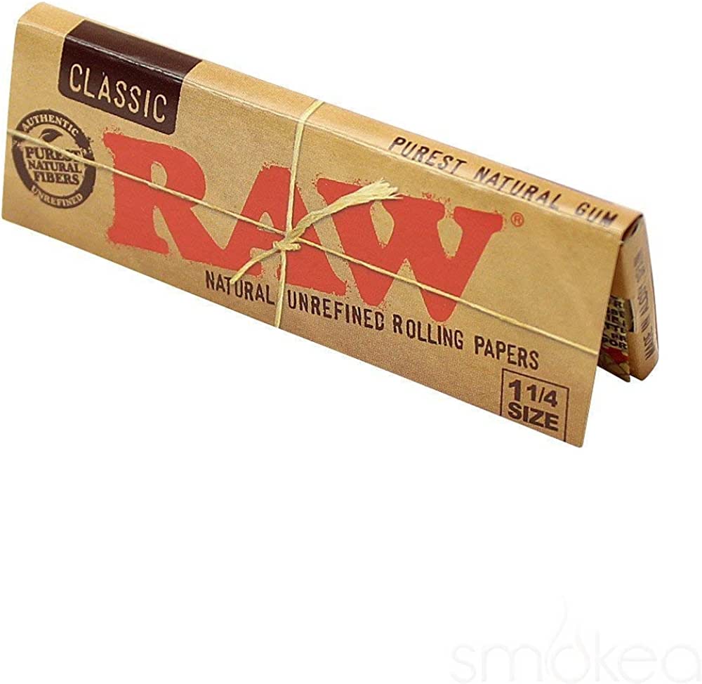 Photograph of product: RAW | Slim Black | Rolling Paper | King Size