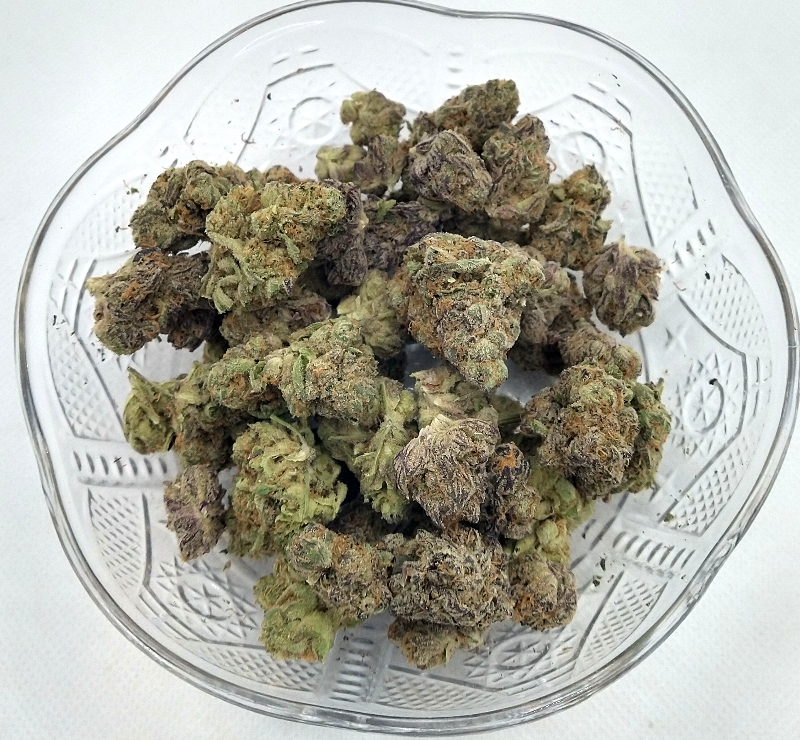 Photograph of product: Craft Hydro | Purple Punch Cake | Oui'd | Bulk Flower | Bees Knees - 1g