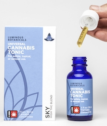 Photograph of product: Luminous Botanicals Sky Blend Tincture