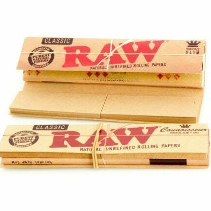 Photograph of product: Raw organic Connoisseur King Size slim + tips