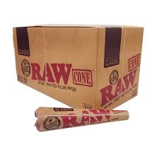 Photograph of product: RAW Classic 1 1/4" Pre-Rolled Cones (6ct)