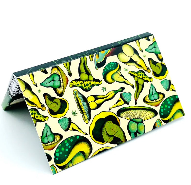 Photograph of product: 1 1/4 MUSH LOVE PAPERS
