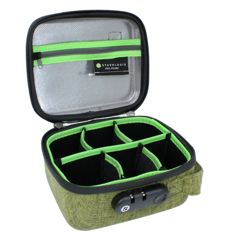 Photograph of product: Silverton Medium Case | Green