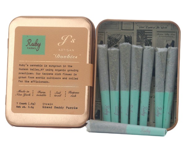 Photograph of product: Ruby Farms | Grand Daddy Purple 7 Pack | Doobies