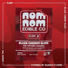 Photograph of product: NomNom l Black Cherry Bliss l 100mg l 5 pack