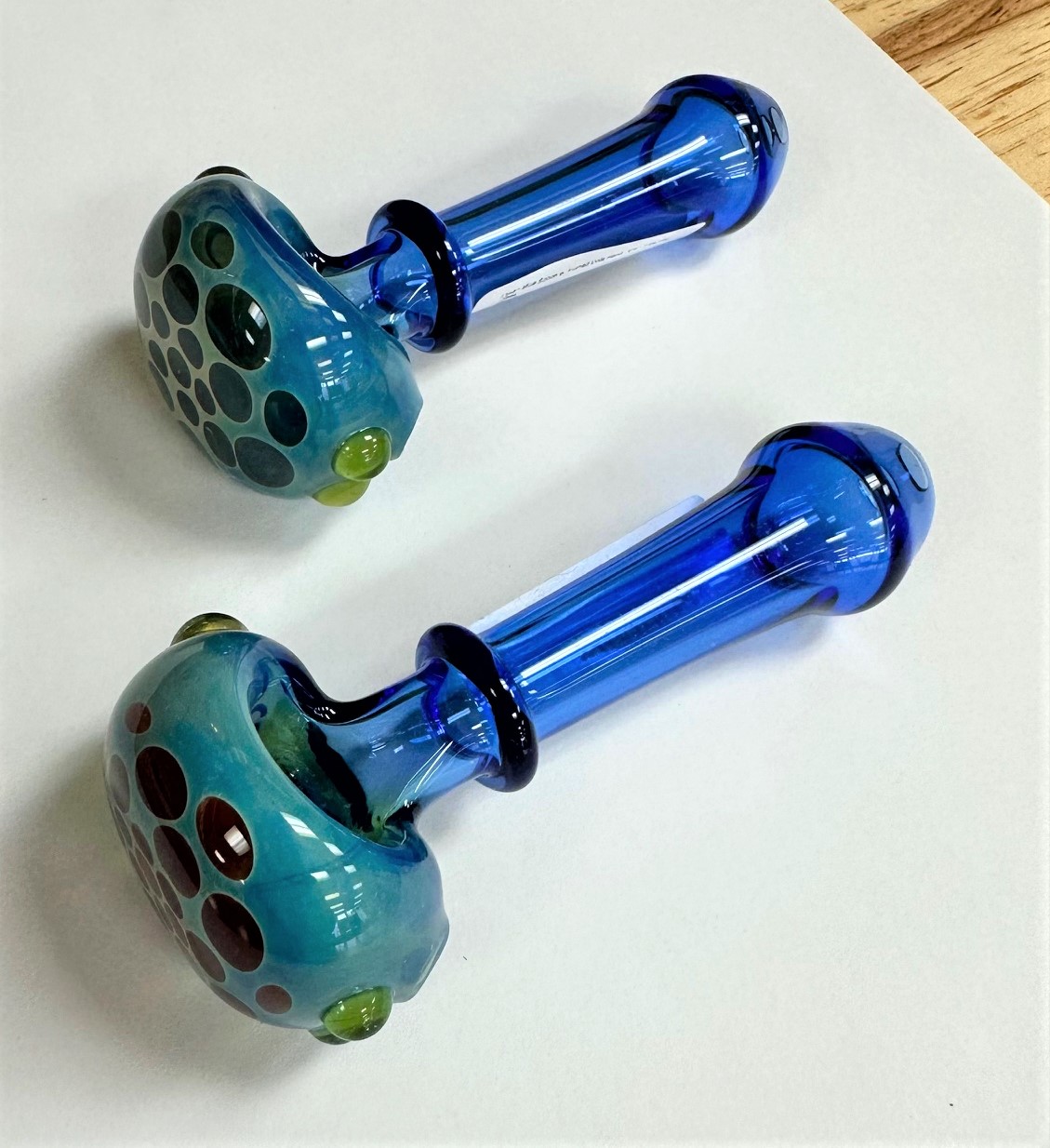 Photograph of product: Pipe - Blue Spoon w/ Fumed Dots Hand Pipe