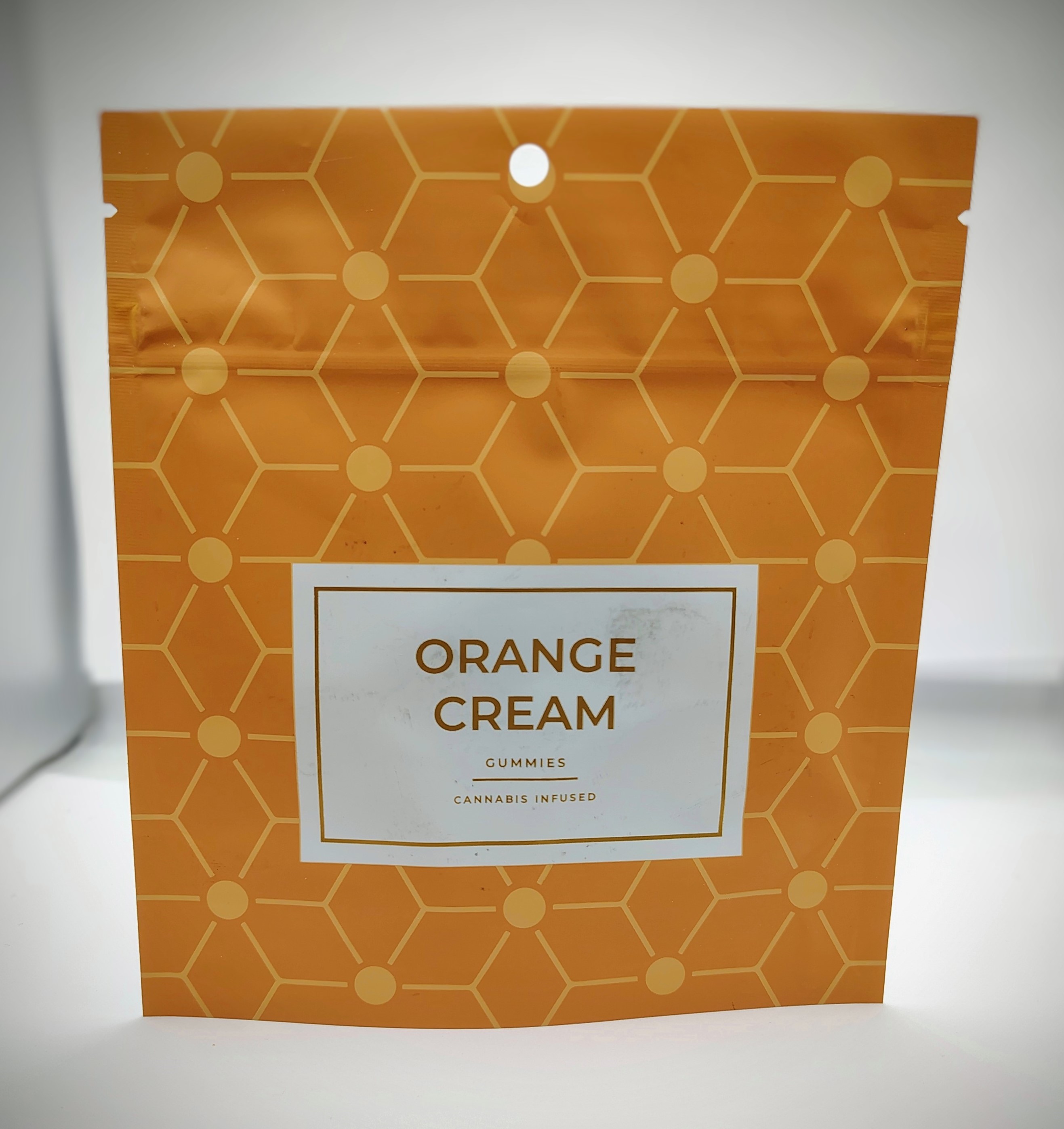 Photograph of product: BOLD | Orange Cream | Gummies | Oui'd | 100mg