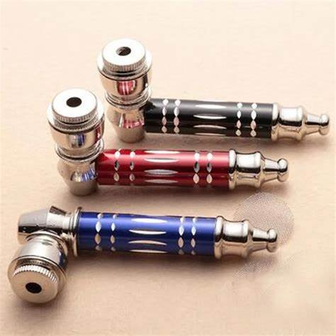 Photograph of product: Metal Tobacco Style Pipe
