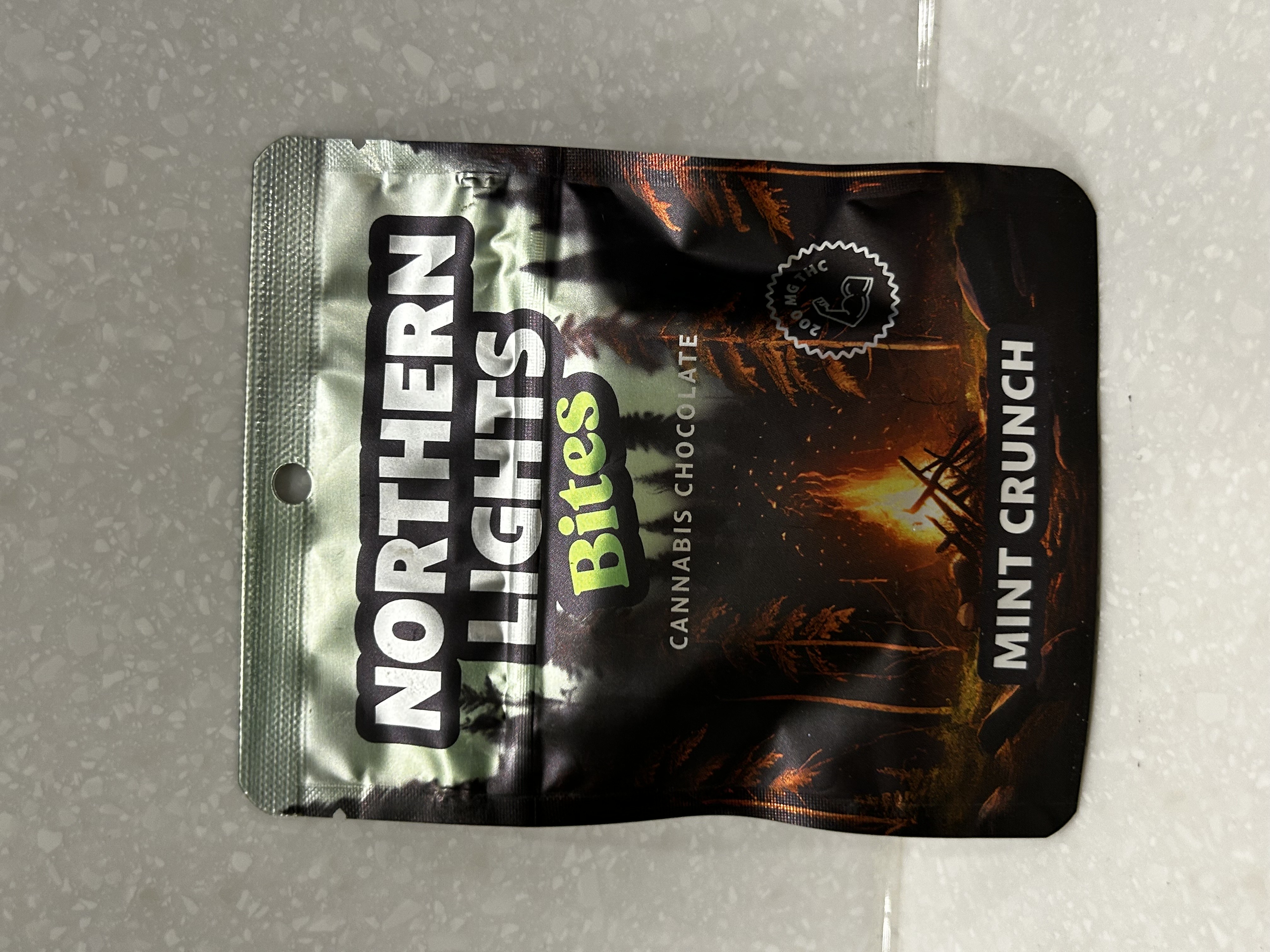 Photograph of product: Northern Lights FX | Chocolate | Mint Crunch Chocolate | 200mg