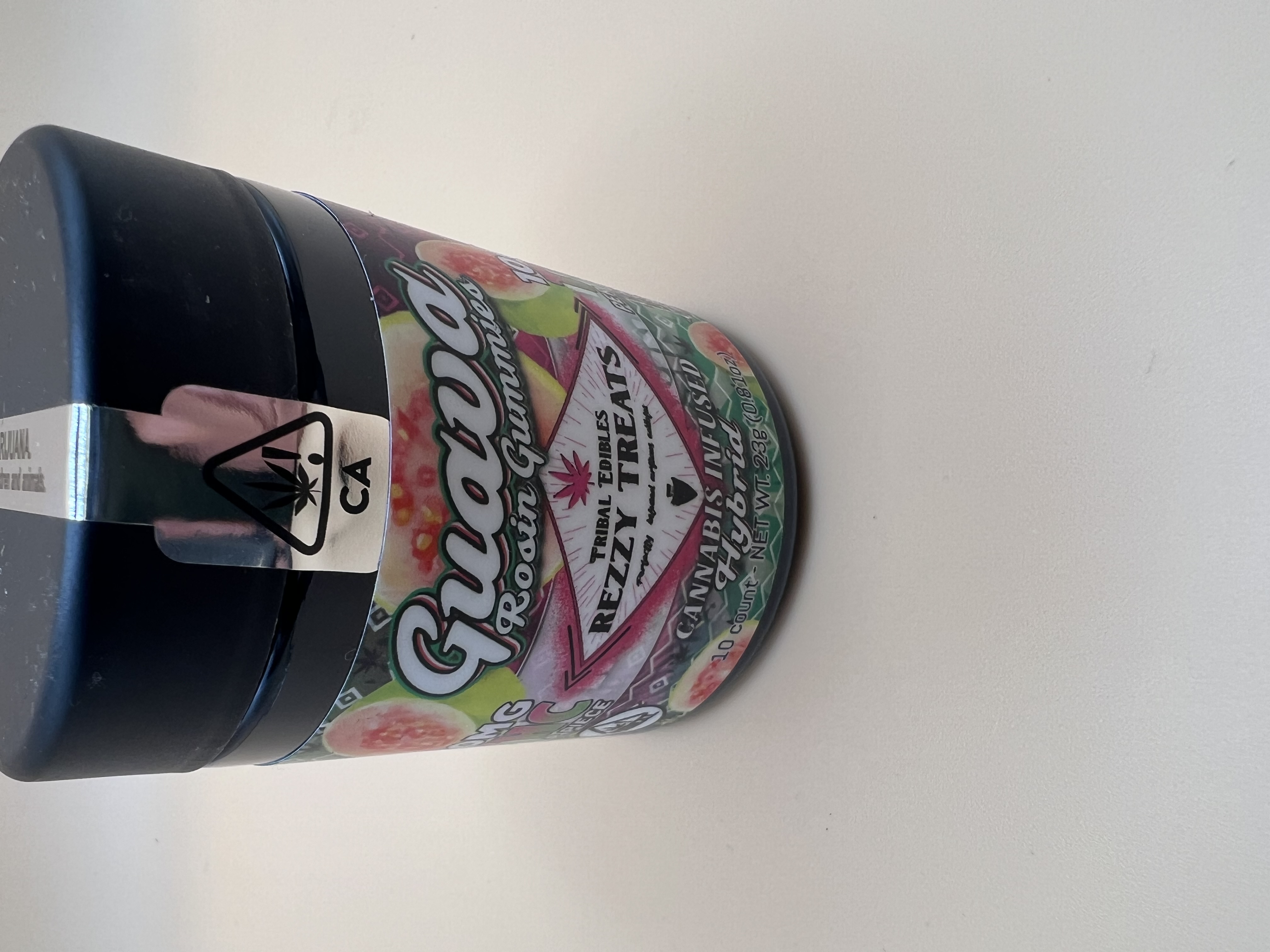 Photograph of product: Rezzy Treat - Rosin Gummies 100mg - Guava