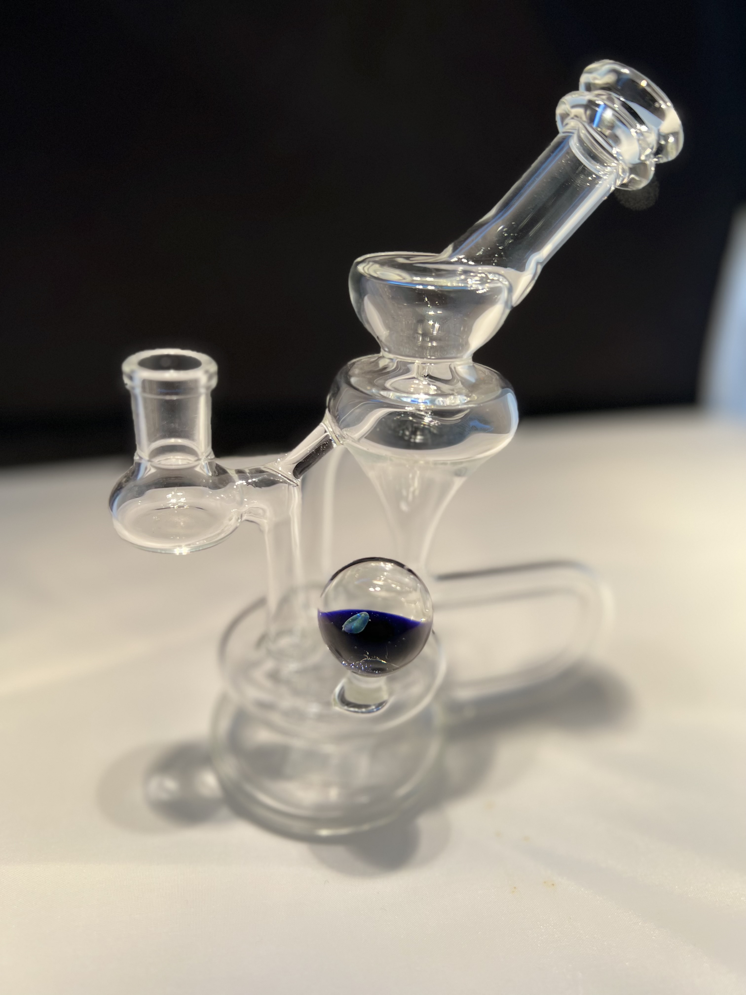 Photograph of product: 14mm Clear Recycler w/ Mib