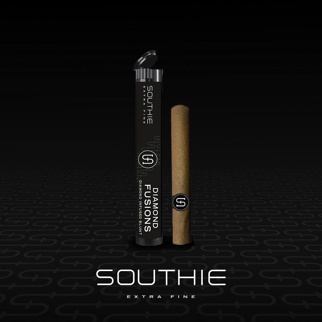 Photograph of product: Jellyfish Jam Glass Tipped Mini Southie Diamond Fusion Infused Blunt Single