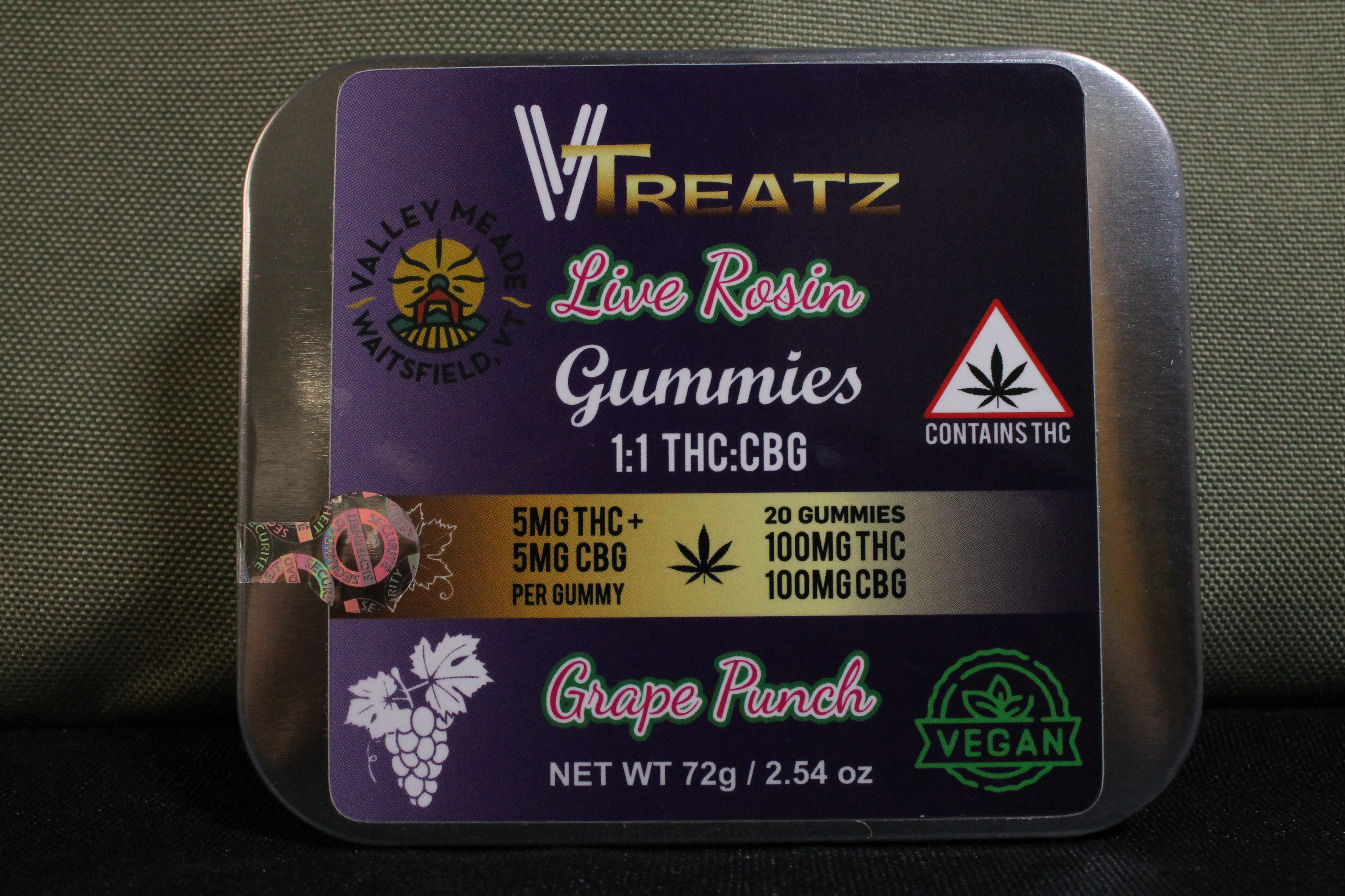 Photograph of Product: Vtreatz | Grape Punch Gummies 1:1 (CBG)