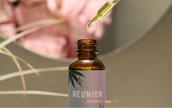 Photograph of product: Reunion | Rebalance | CBD tincture | 15 ml