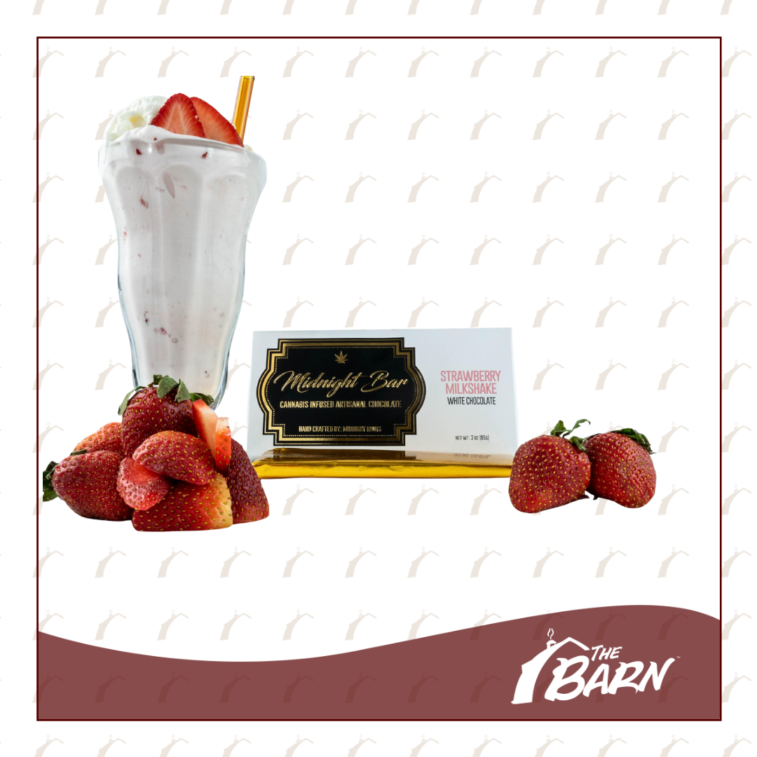 Photograph of product: Midnight Roots 200mg Chocolate Bar - Strawberry Milkshake - REC