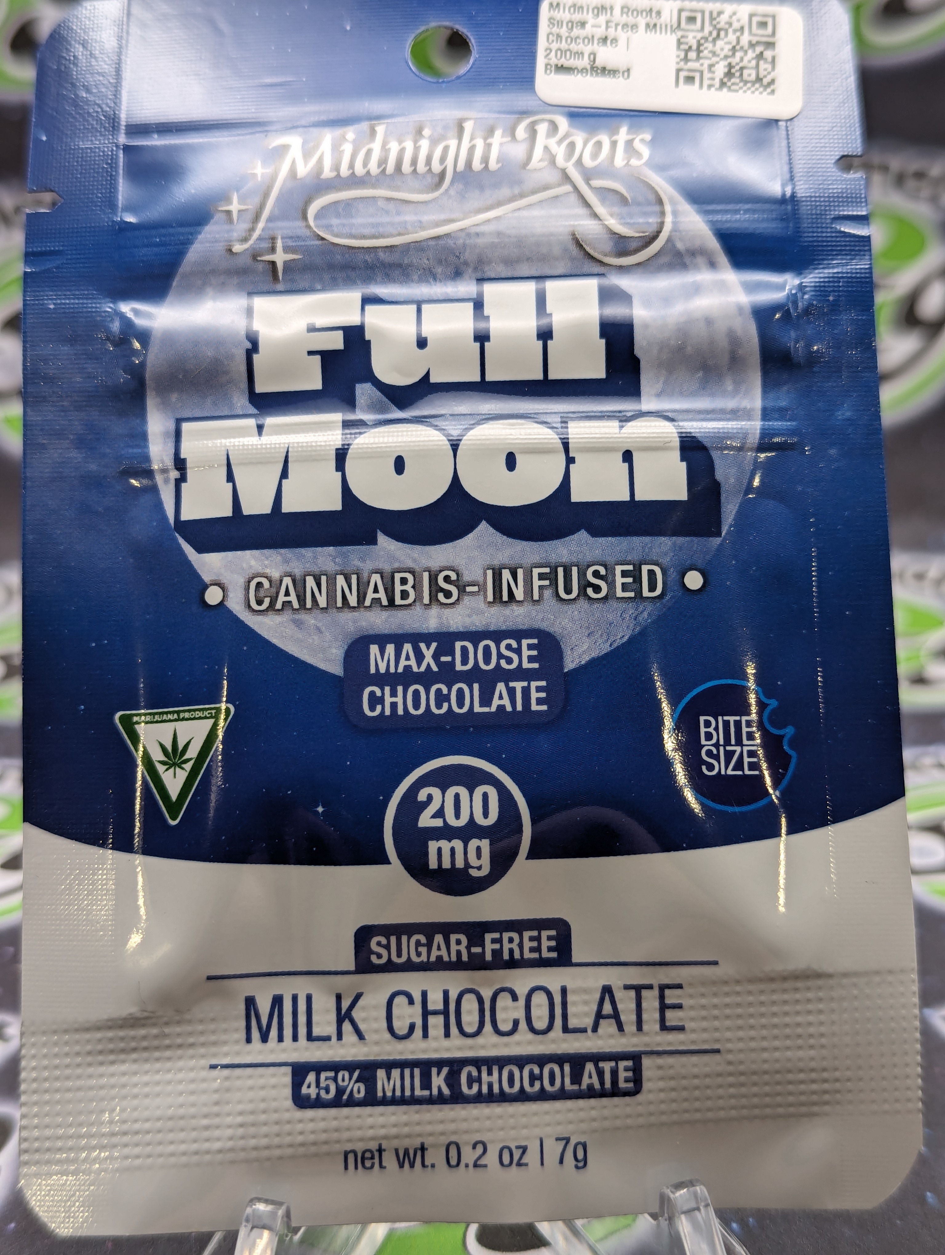 Photograph of product: Midnight Roots | Sugar-Free Milk Chocolate | 200mg Bite-Sized Chocolate