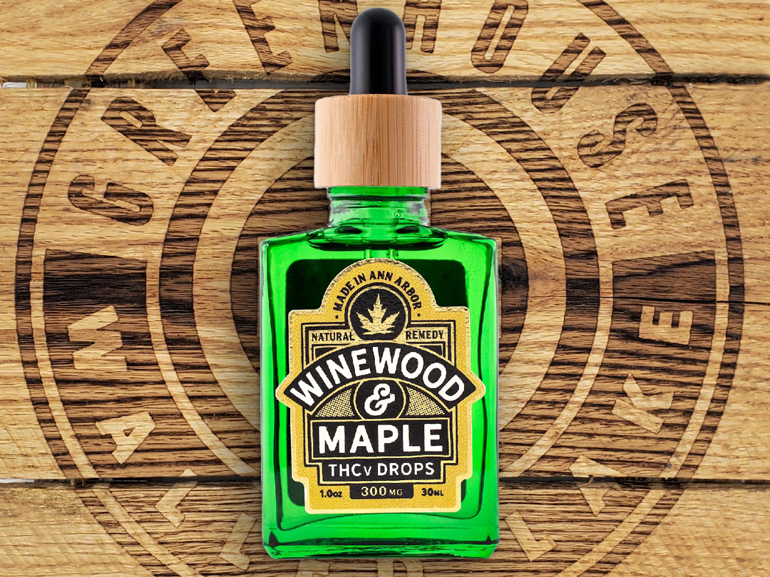 Photograph of product: Winewood & Maple | TH-ouiV Tincture | 300mg