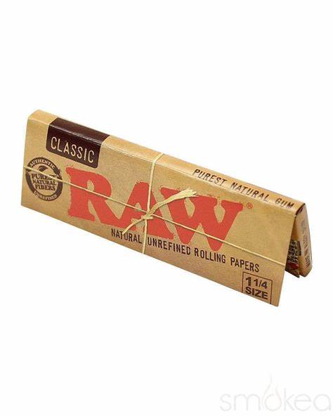 Photograph of product: Raw Classic Rolling Papers - 1 1/4