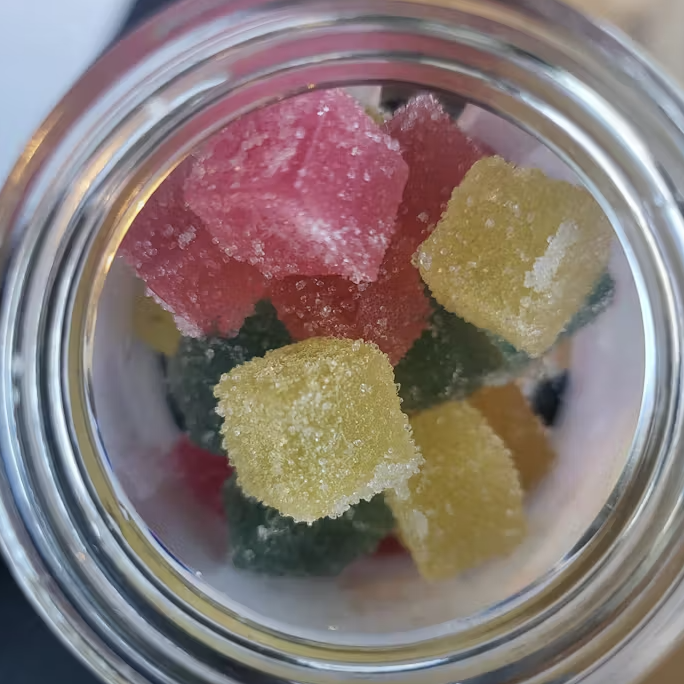 Photograph of product: Tropical Harvest Gummies, 100mg