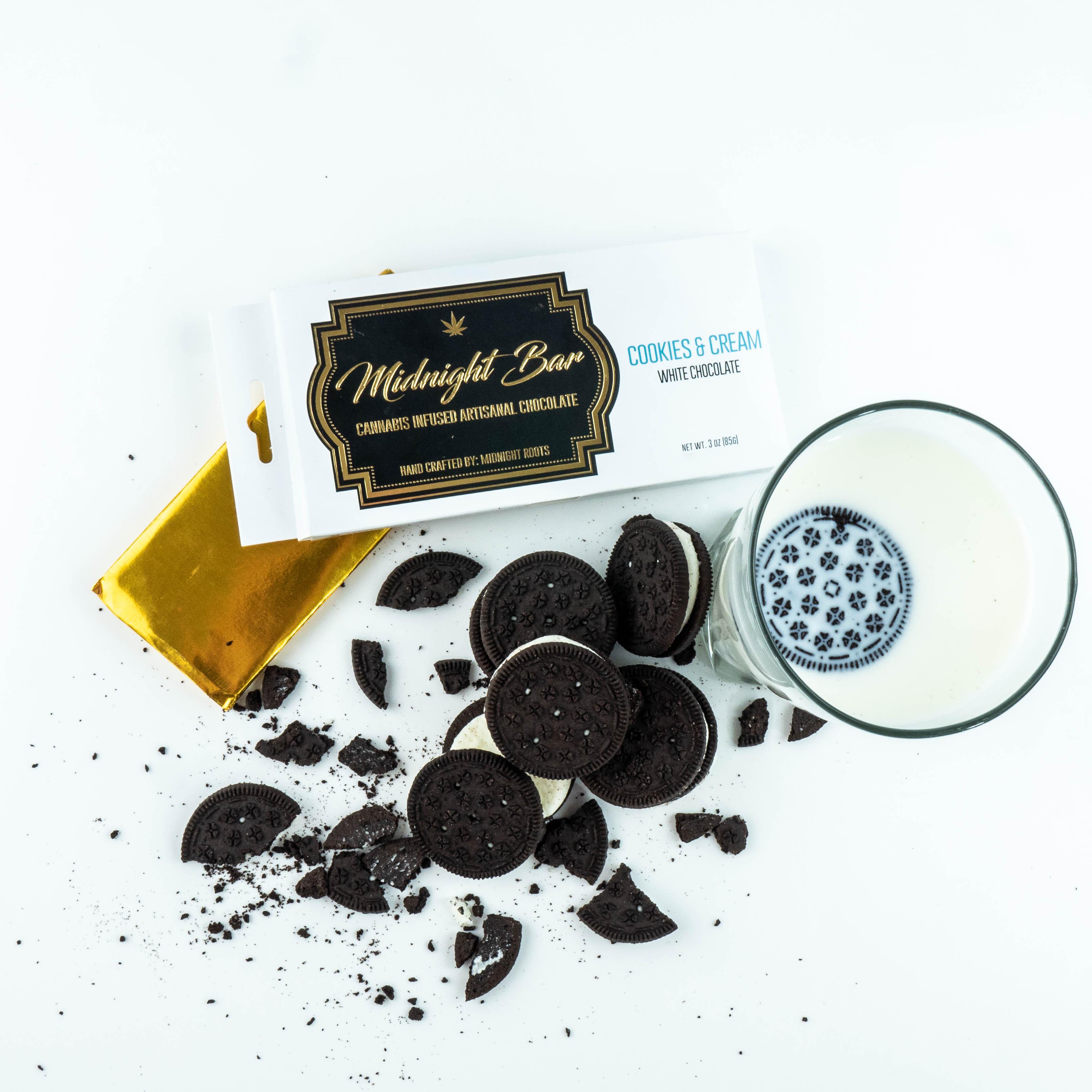 Photograph of product: Midnight Bar - Cookies and Cream White Chocolate - 200mg