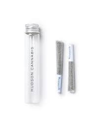 Photograph of product: Hudson Oui'd | Juice'd Haze | Moonrock Infused | Oui'd Hybrid 2 Pre-Rolls