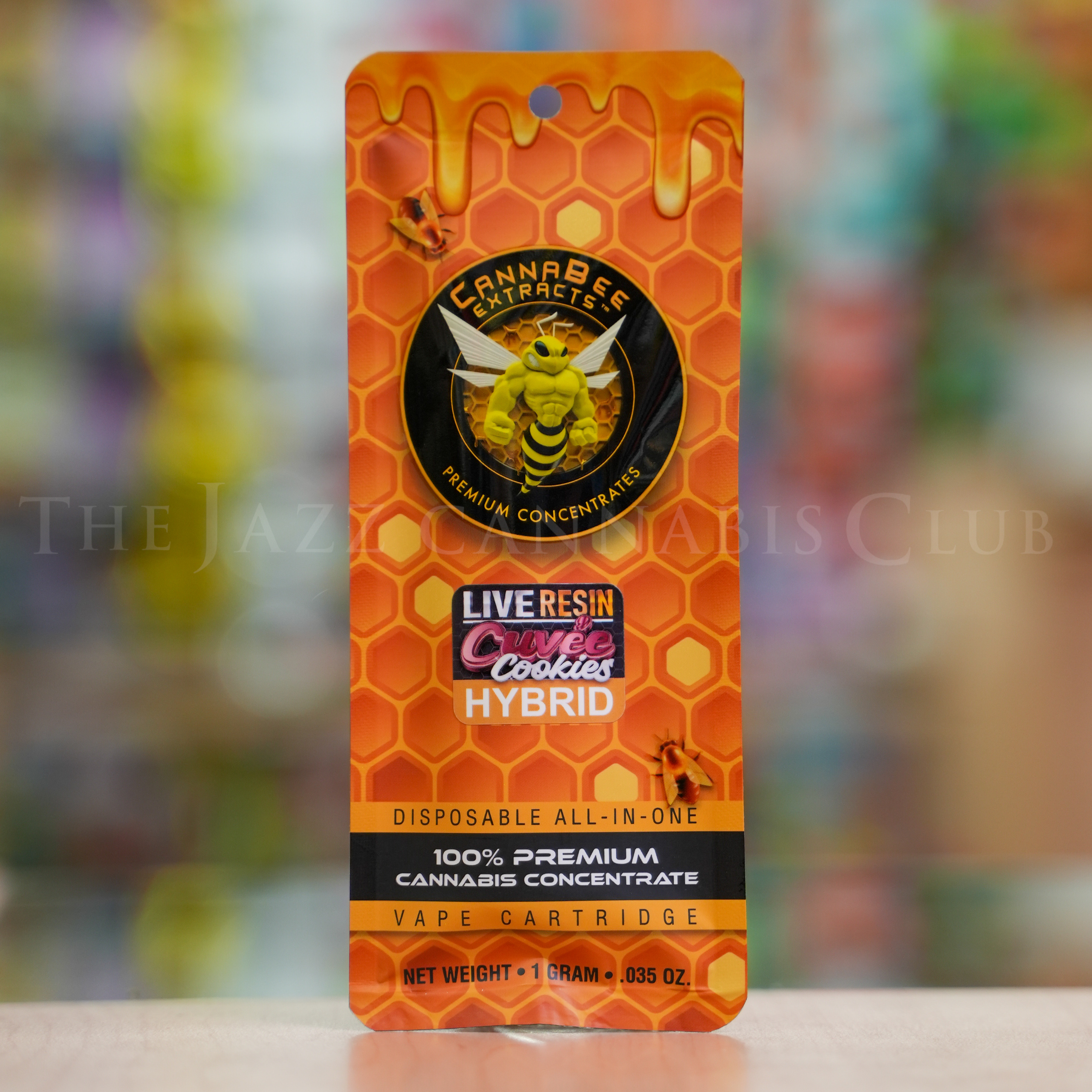 Photograph of product: Cannabee Extracts - Cuv'ee Cookies Live Resin Disposable Vape (Hybrid)