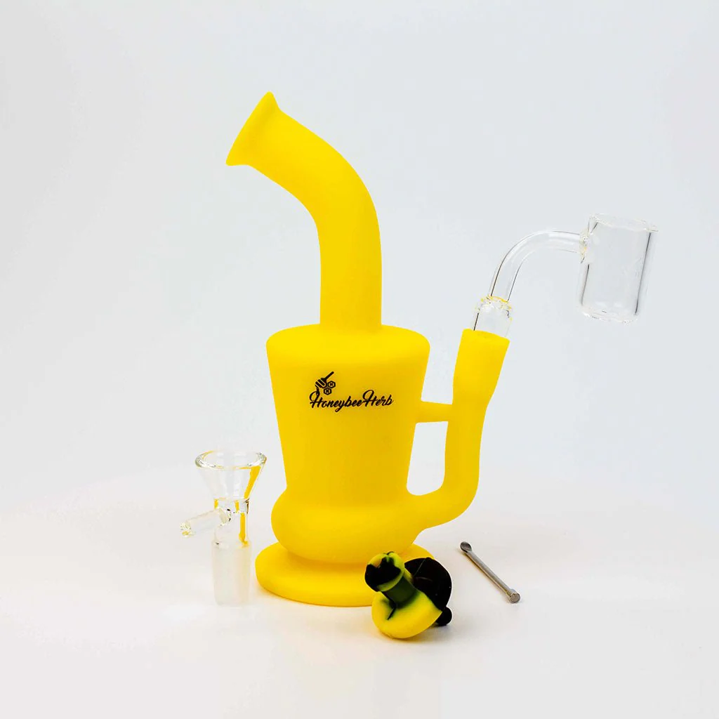 Photograph of product: Honeybee Herb | Rig Travel Kit