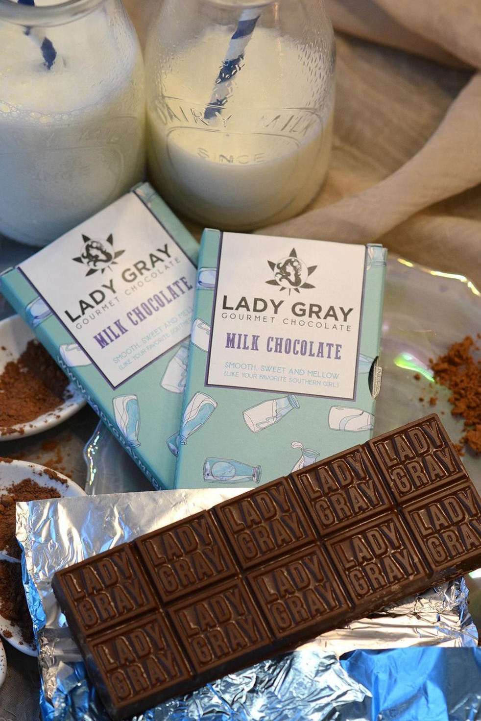 Photograph of product: Milk Chocolate Bar (100mg) Hybrid by Lady Gray Medibles