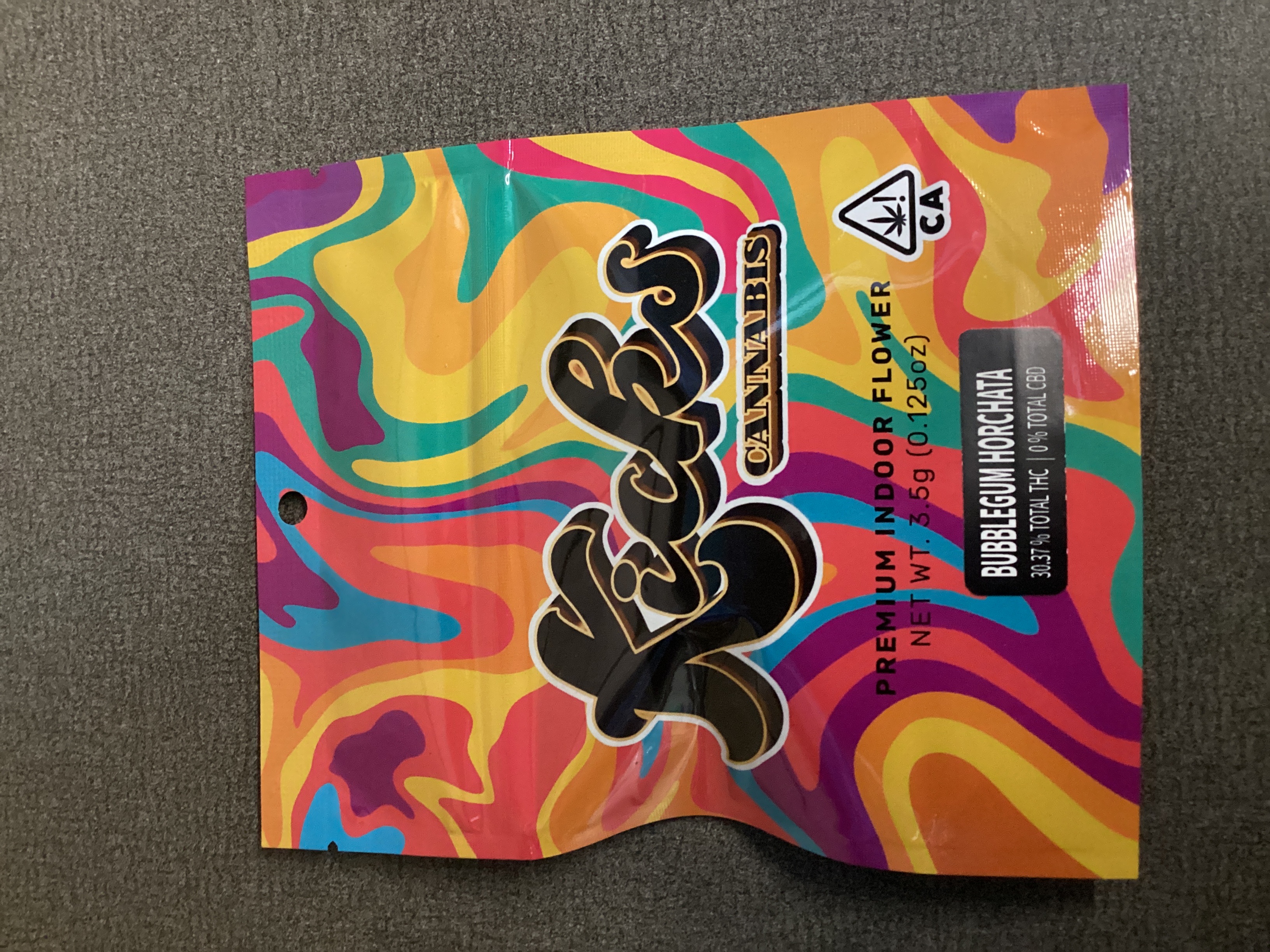 Photograph of product: KICKS - BUBBLEGUM HORCHATA 3.5 - 3.5g