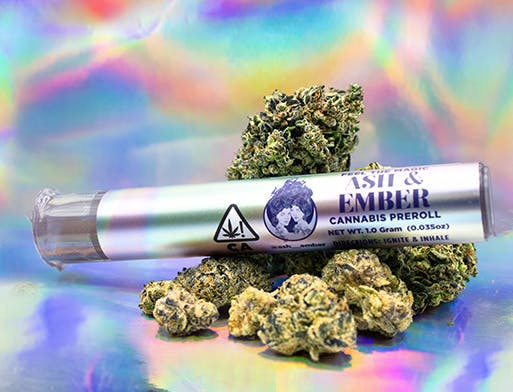 Photograph of product: Ash & Ember | Kush Berry | Pre-roll | 1g |